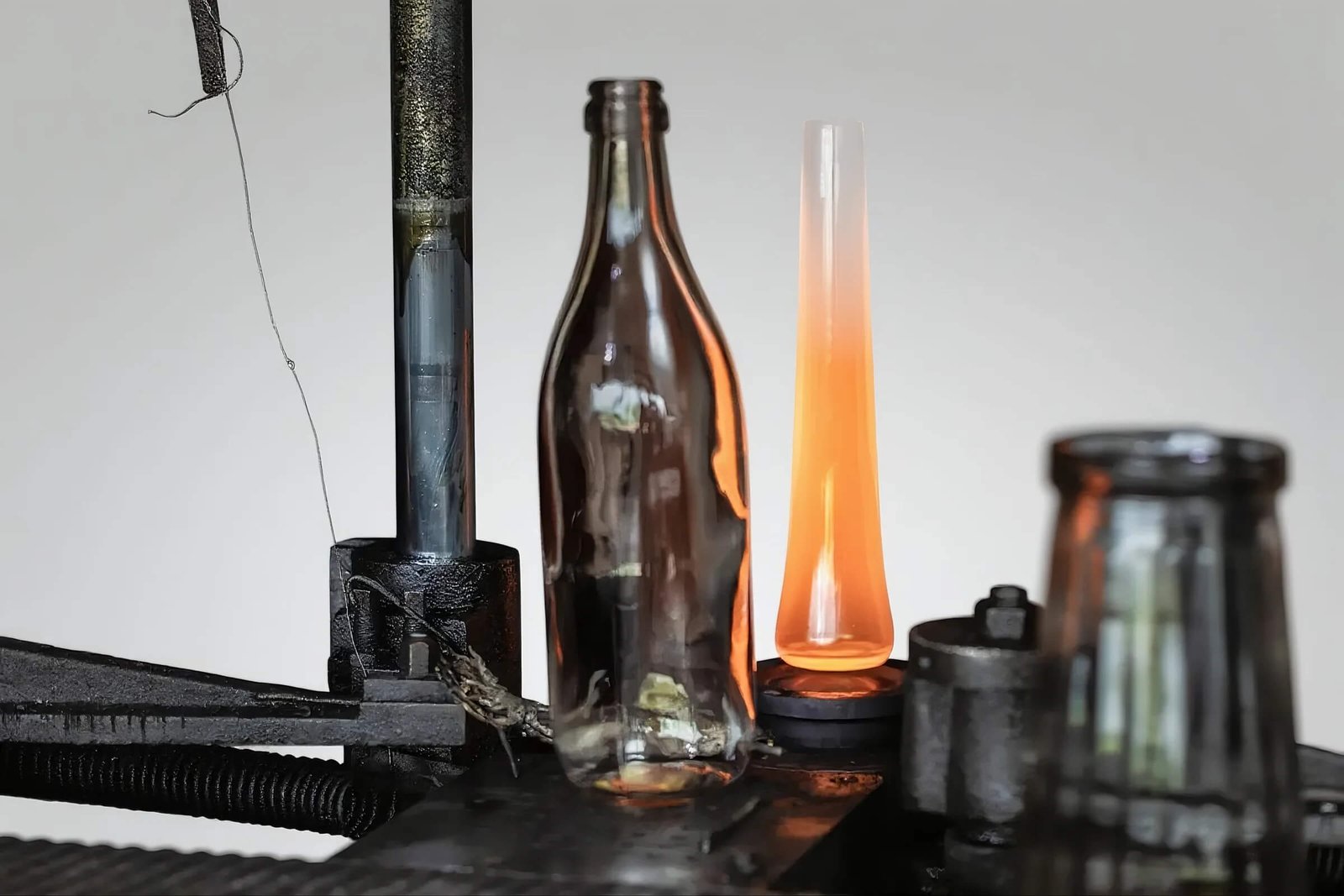 manganese monoxide is applied in manufacturing glass manganese monoxide is applied in manufacturing glass